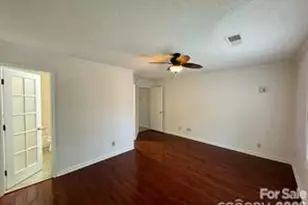 6049 Treetop Ct, Charlotte, NC 28212 - Photo 19