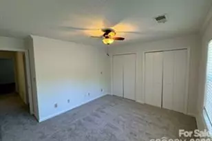 6049 Treetop Ct, Charlotte, NC 28212 - Photo 23