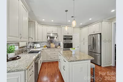 15505 Robsart Court, Charlotte, NC 28277 - Photo 13