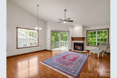 341 Laurel Park Place, Hendersonville, NC 28791 - Photo 17