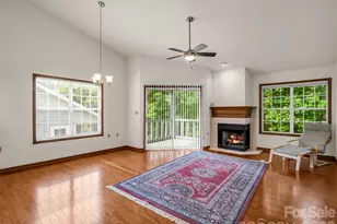 341 Laurel Park Pl, Hendersonville, NC 28791 - Photo 17