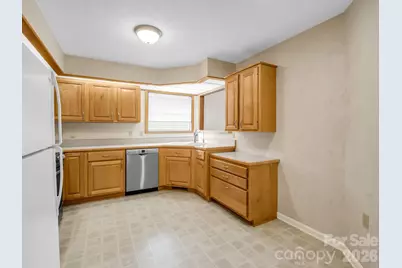 341 Laurel Park Place, Hendersonville, NC 28791 - Photo 13