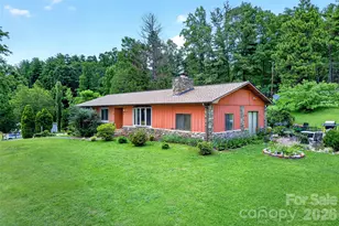 71 Greenvale Dr, Leicester, NC 28748 - Photo 3