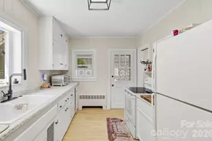 629 Bailey St, Mars Hill, NC 28754 - Photo 9
