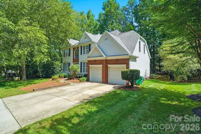 7711 Abbotsinch Court, Charlotte, NC 28269 - Photo 3