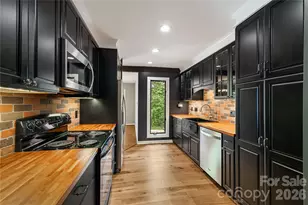 21 Village Dr, Asheville, NC 28803 - Photo 3