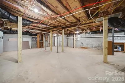 718 11th Street Place NW, Hickory, NC 28601 - Photo 23