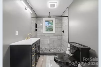 718 11th Street Place NW, Hickory, NC 28601 - Photo 17