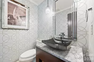 7940 Sunnyvale Ln, Charlotte, NC 28210 - Photo 17