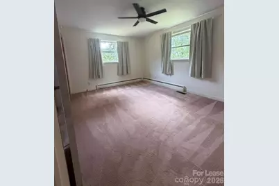 1921 4th Avenue NW, Hickory, NC 28601 - Photo 11