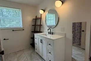 1921 4th Ave NW, Hickory, NC 28601 - Photo 9
