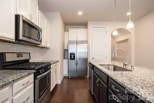 9320 Glenburn Ln, Charlotte, NC 28278 - Photo 19