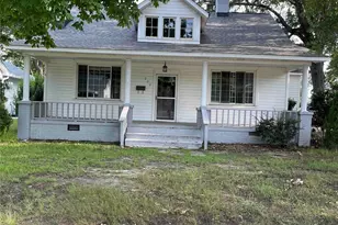 202 Marion St, Clover, SC 29710 - Photo 1