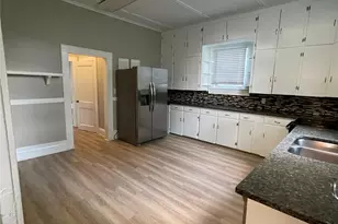 202 Marion St, Clover, SC 29710 - Photo 5