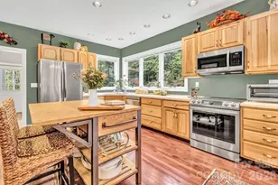 39 Lambert Ln, Black Mountain, NC 28711 - Photo 3