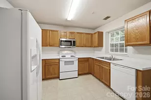 129 Winding Canyon Dr, Charlotte, NC 28214 - Photo 11