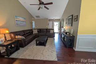 704 Gum Branch Rd, Charlotte, NC 28214 - Photo 5