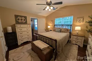 704 Gum Branch Rd, Charlotte, NC 28214 - Photo 19