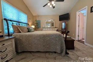 704 Gum Branch Rd, Charlotte, NC 28214 - Photo 15
