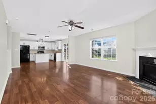 2043 Grimley Ln, Fort Mill, SC 29707 - Photo 9