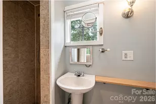 233 Eastside Dr, Statesville, NC 28625 - Photo 15