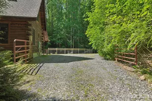 89 Apgar Rd, Candler, NC 28715 - Photo 5