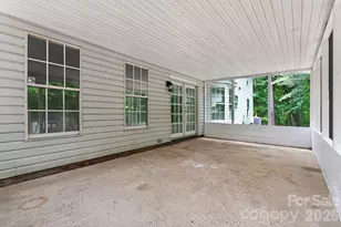 10304 Shady Rest Ln, Charlotte, NC 28214 - Photo 13
