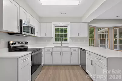 10304 Shady Rest Lane, Charlotte, NC 28214 - Photo 5