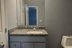 910 Cantwell St, Charlotte, NC 28208 - Photo 9