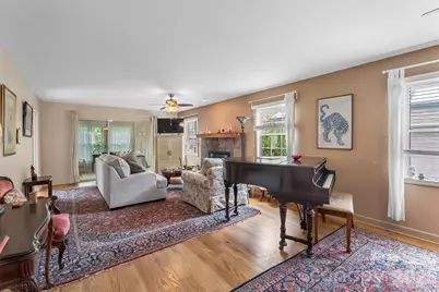 137 Exeter Court, Hendersonville, NC 28791 - Photo 3