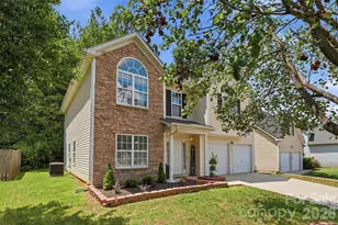 4923 Eagle Creek Dr, Charlotte, NC 28269 - Photo 1