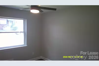 153 15th Avenue NW, Hickory, NC 28601 - Photo 9