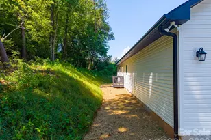 60 Charlotte St, Franklin, NC 28734 - Photo 29