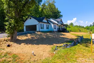 60 Charlotte St, Franklin, NC 28734 - Photo 27