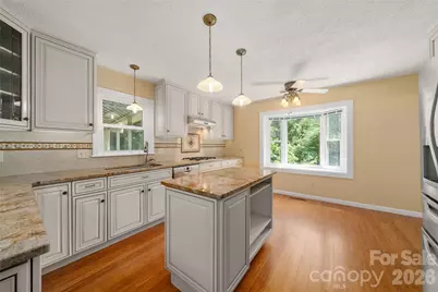15 Carriage Court, Hendersonville, NC 28791 - Photo 17