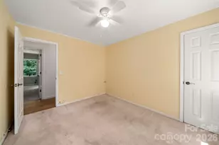 15 Carriage Ct, Hendersonville, NC 28791 - Photo 23