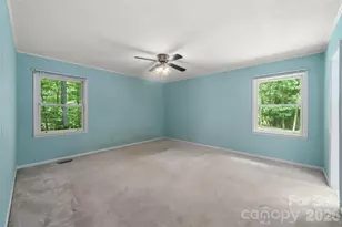 15 Carriage Ct, Hendersonville, NC 28791 - Photo 27
