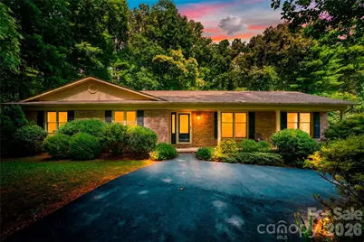 15 Carriage Court, Hendersonville, NC 28791 - Photo 1