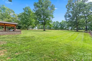 4024 Wandering Ln NE, Hickory, NC 28601 - Photo 27