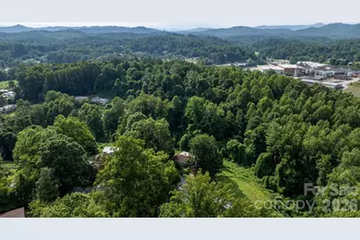 422 Arlington Circle NW, Lenoir, NC 28645 - Photo 23