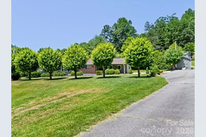 39 Hawthorne Lane, Burnsville, NC 28714 - Photo 45
