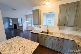2007 Turtle Point Rd, Charlotte, NC 28262 - Photo 7