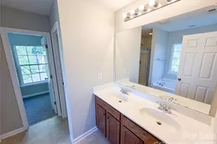 2007 Turtle Point Rd, Charlotte, NC 28262 - Photo 23