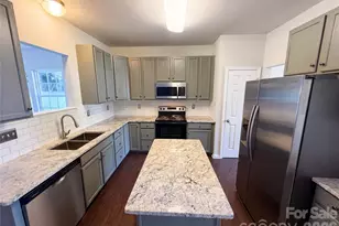 2007 Turtle Point Rd, Charlotte, NC 28262 - Photo 5