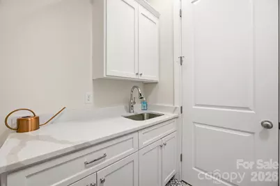 6834 Providence Lane W, Charlotte, NC 28226 - Photo 11