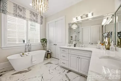 6834 Providence Lane W, Charlotte, NC 28226 - Photo 15
