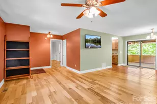 156 Deer Run, Hendersonville, NC 28739 - Photo 3