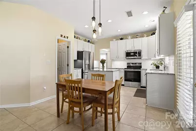 5555 Cambridge Bay Drive, Charlotte, NC 28269 - Photo 9