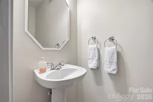 5555 Cambridge Bay Dr, Charlotte, NC 28269 - Photo 19