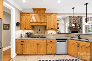 1347 Killian Rd, Stanley, NC 28164 - Photo 17